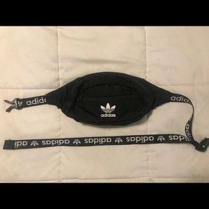 ~adidas fanny pack~